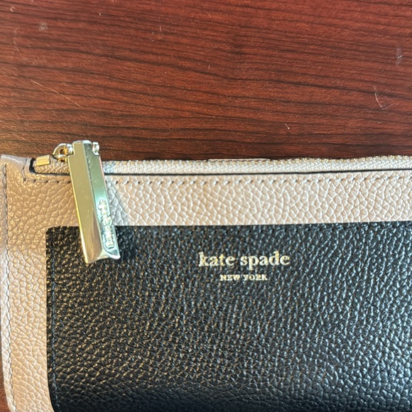 Kate Spade Wallet - Picture 7 of 7